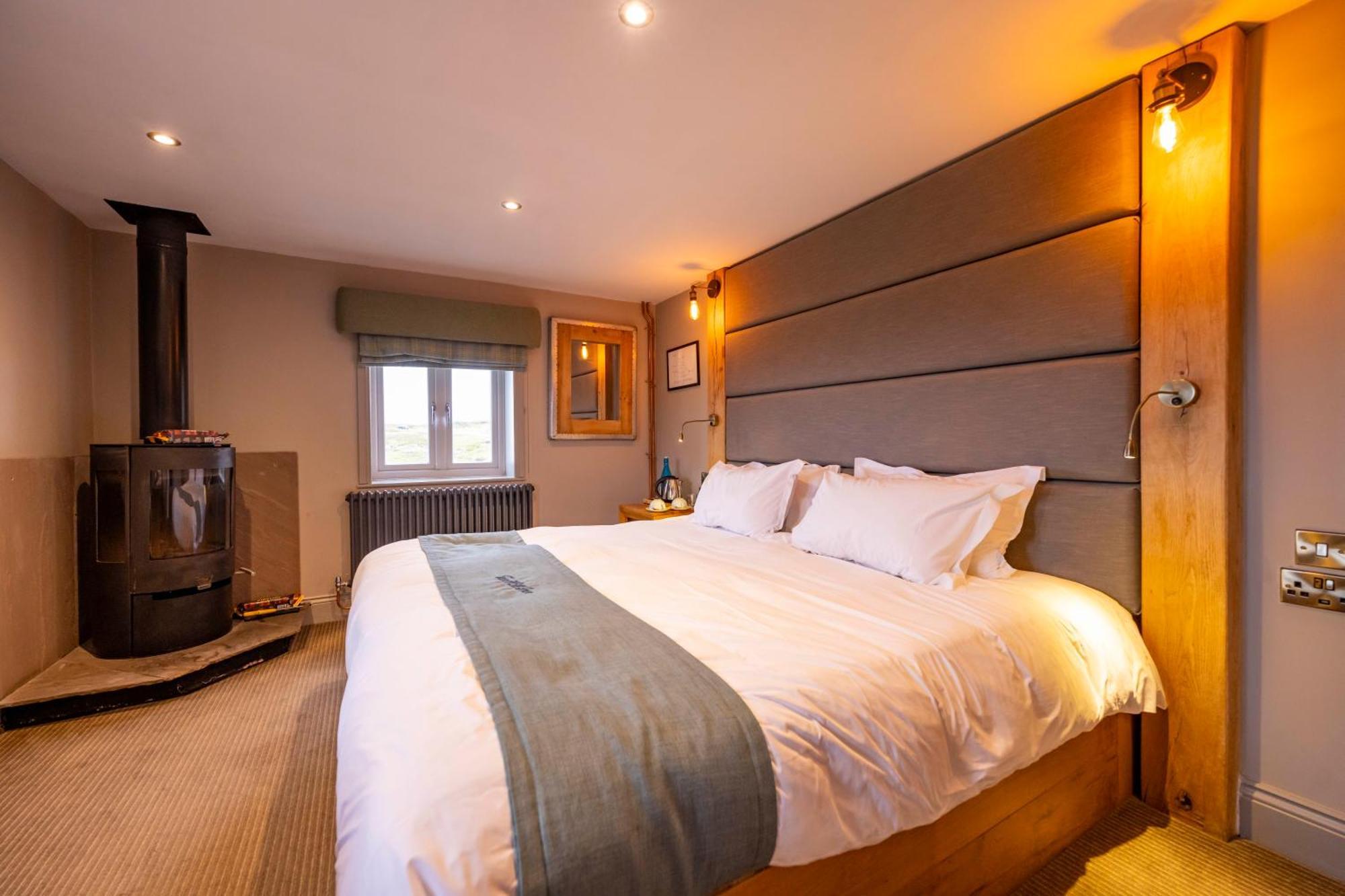 The Tan Hill Inn Keld Extérieur photo